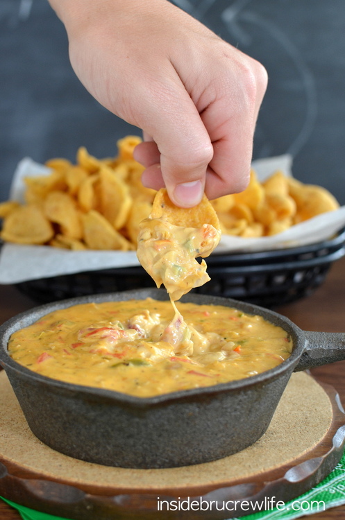 Chicken-Fajita-Queso-Dip-7